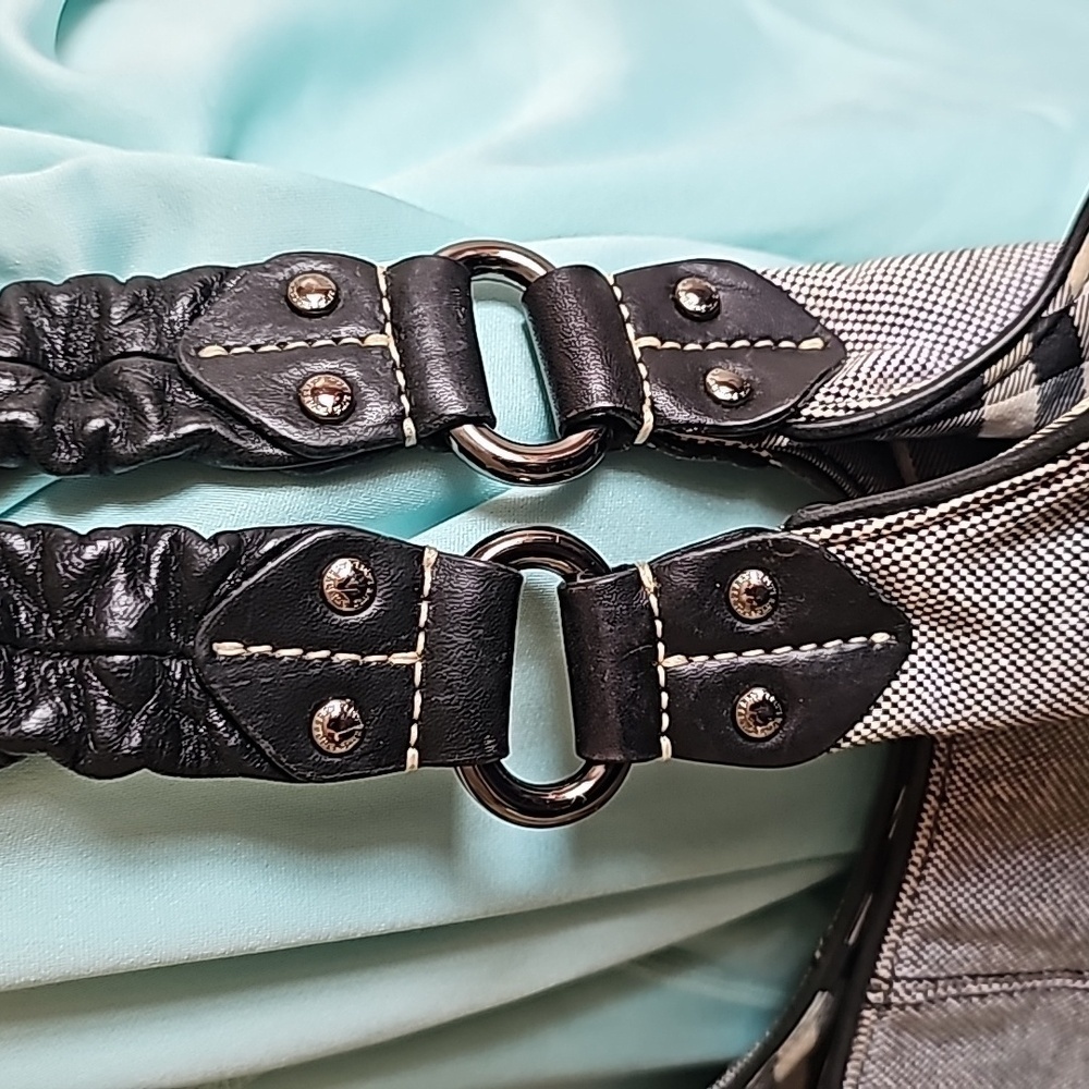 BURBERRY HOBO BAG - Picture 3 of 12